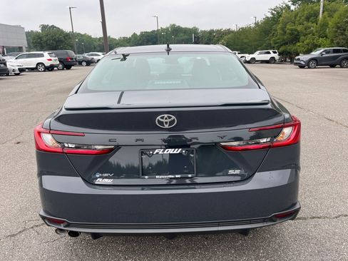 Used 2026 Toyota Camry SE FWD image 16