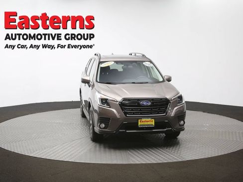 Used 2022 Subaru Forester Premium AWD/4WD image 56