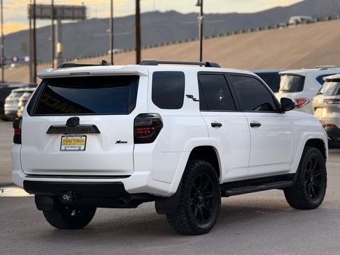 Used 2022 Toyota 4Runner TRD Off-Road image 7