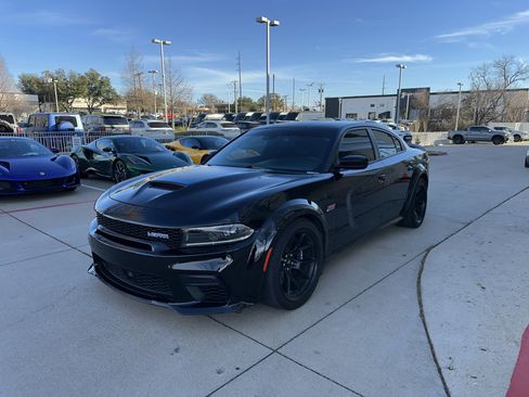 Used 2023 Dodge Charger Scat Pack image 1