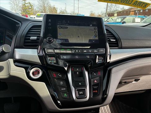 Used 2021 Honda Odyssey Touring image 12