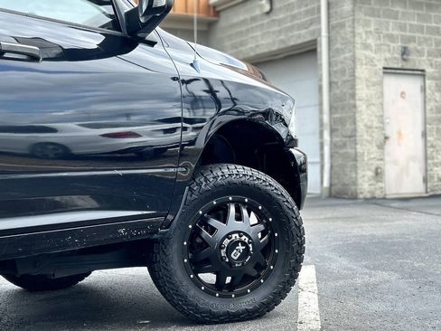 Used 2013 RAM 3500 Tradesman w/ Chrome Appearance Group AWD/4WD image 4