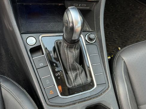 Used 2021 Volkswagen Jetta SEL FWD image 20