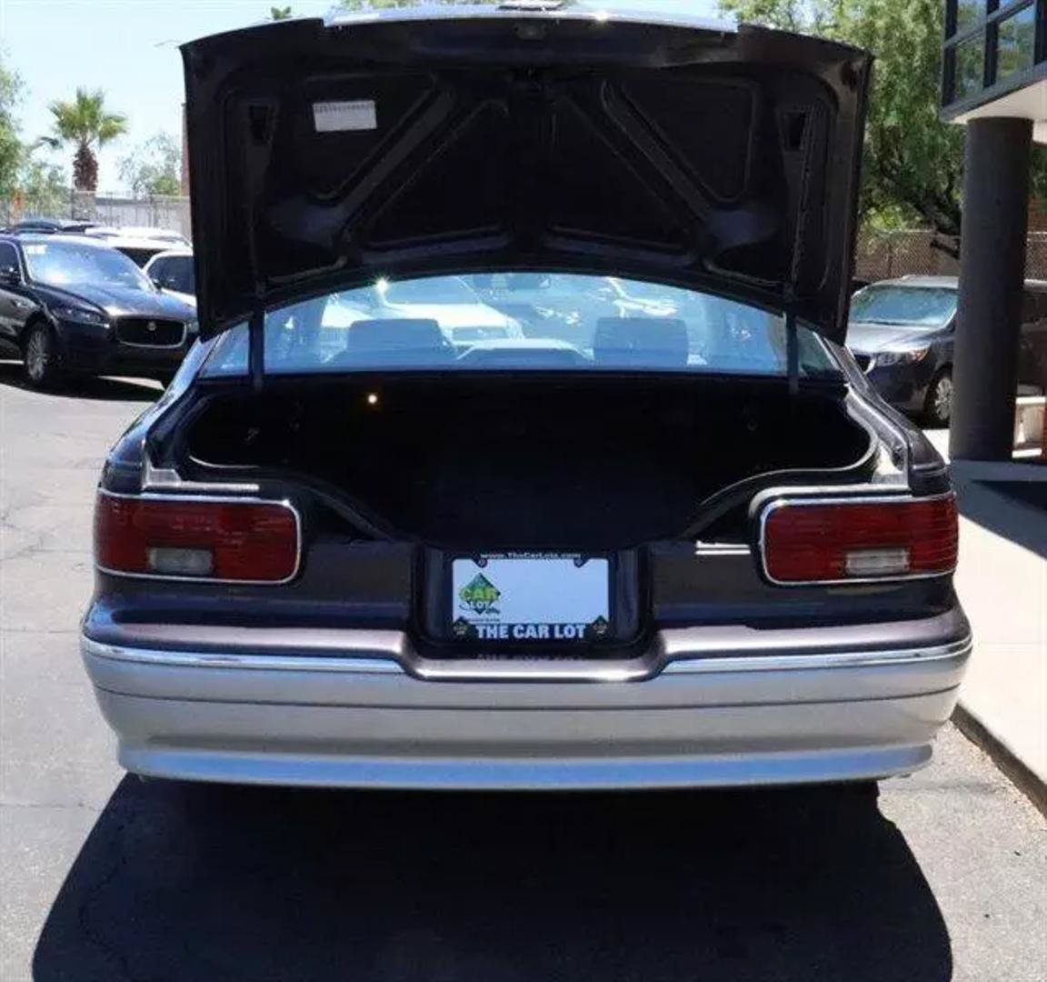 Used 1993 Chevrolet Caprice Classic RWD image 14