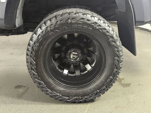 Used 2025 Ford F450 Platinum w/ FX4 Off-Road Package AWD/4WD image 12