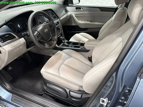 Used 2016 Hyundai Sonata SE image 3