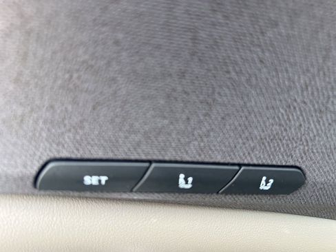 Used 2025 Kia Carnival SX image 28