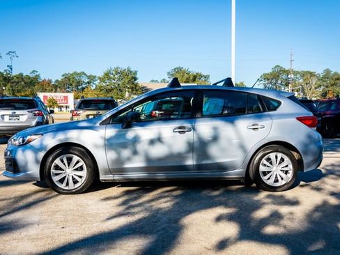 Certified 2023 Subaru Impreza 2.0i image 2