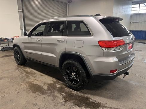 Used 2016 Jeep Grand Cherokee Laredo w/ Quick Order Package 23E image 5