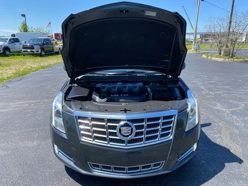 Used 2013 Cadillac XTS Luxury FWD image 43
