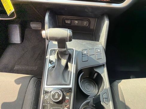 Used 2023 Kia Sportage LX AWD/4WD image 19