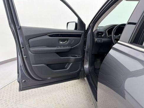 Used 2024 Honda Pilot Touring image 30