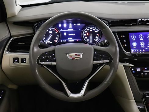 Used 2024 Cadillac XT6 Premium Luxury w/ Technology Package AWD/4WD image 25