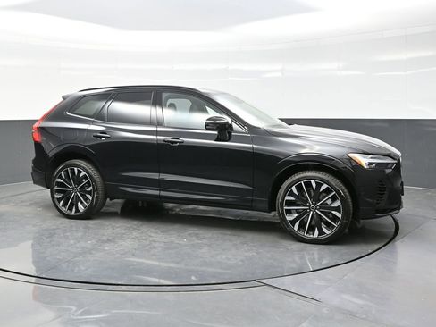 New 2026 Volvo XC60 T8 Ultra w/ Protection Package Premier AWD/4WD image 7