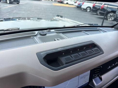 Used 2023 Ford Bronco Wildtrak AWD/4WD image 43