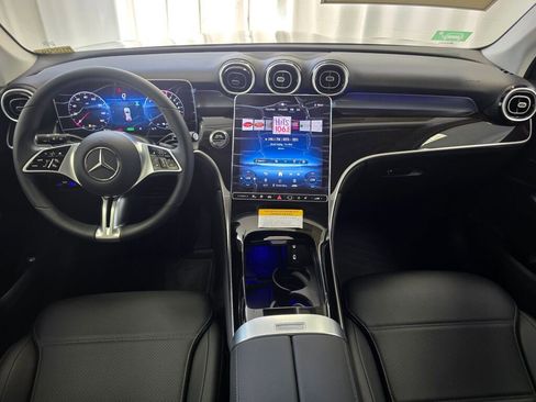 New 2025 Mercedes-Benz GLC 350e 4MATIC image 17