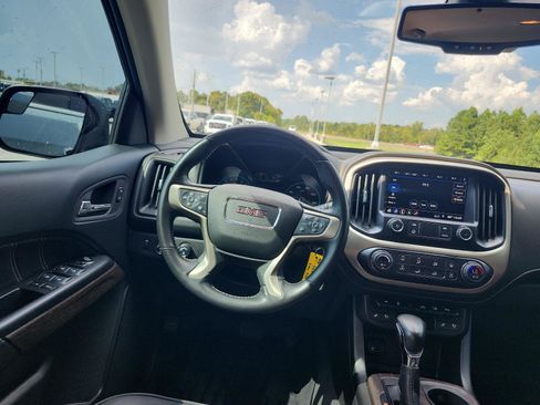 Used 2022 GMC Canyon Denali AWD/4WD image 12