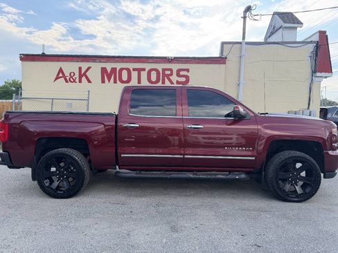 Used 2016 Chevrolet Silverado 1500 LTZ Z71 w/ LTZ Plus Package AWD/4WD image 9