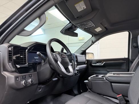 Used 2025 GMC Sierra 1500 SLE AWD/4WD image 14