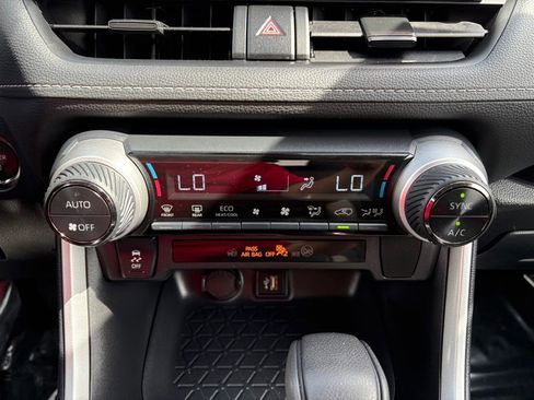 Certified 2025 Toyota RAV4 XLE AWD/4WD image 25