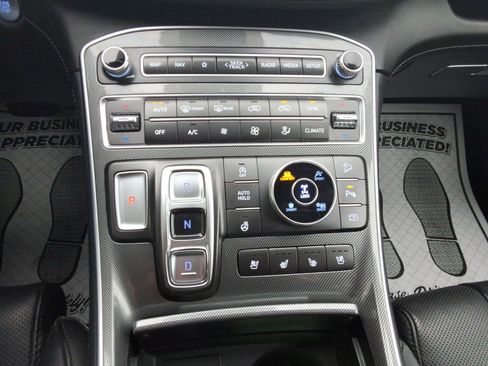 Used 2023 Hyundai Santa Fe Limited image 18