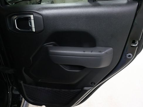 New 2026 Jeep Wrangler Unlimited Rubicon image 16