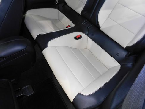 Used 2015 Ford Mustang Premium RWD image 39