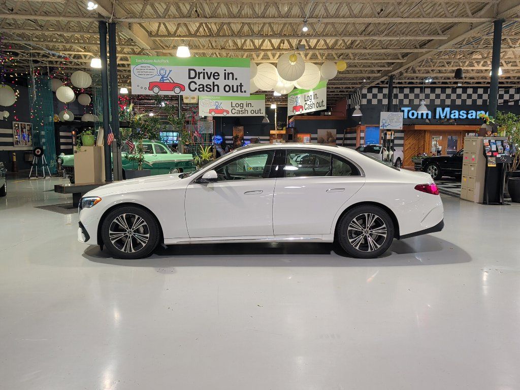 Used 2026 Mercedes-Benz E 350 4MATIC Sedan image 12