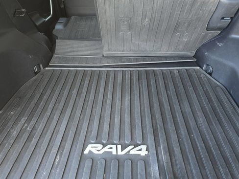 Used 2020 Toyota RAV4 LE w/ All Weather Liner Package AWD/4WD image 12