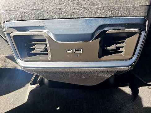 Used 2022 GMC Sierra 1500 Elevation w/ Preferred Package image 30