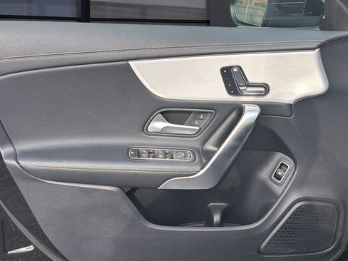 Used 2025 Mercedes-Benz CLA 250 image 23
