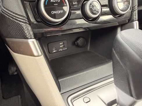 Used 2019 Subaru Forester Premium image 23