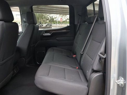 New 2026 GMC Sierra 1500 SLE w/ Preferred Package image 11