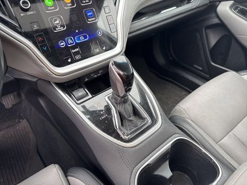 Used 2022 Subaru Outback Limited image 31