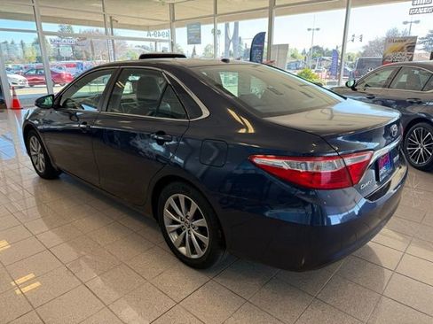 Used 2015 Toyota Camry XLE image 5