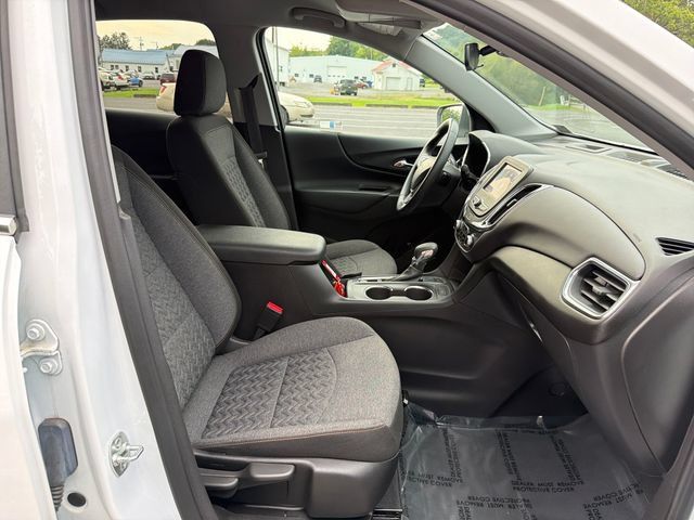Used 2024 Chevrolet Equinox LT AWD/4WD image 4