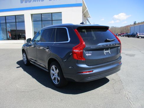 Certified 2023 Volvo XC90 B5 Core w/ Climate Package AWD/4WD image 7