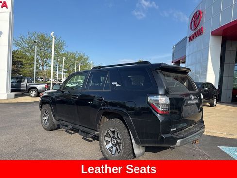 Used 2020 Toyota 4Runner TRD Off-Road Premium w/ Moonroof Package AWD/4WD image 5