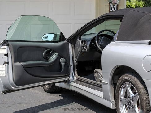 Used 1997 Pontiac Firebird Trans Am RWD image 35