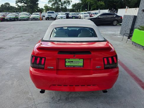 Used 2000 Ford Mustang Convertible RWD image 13