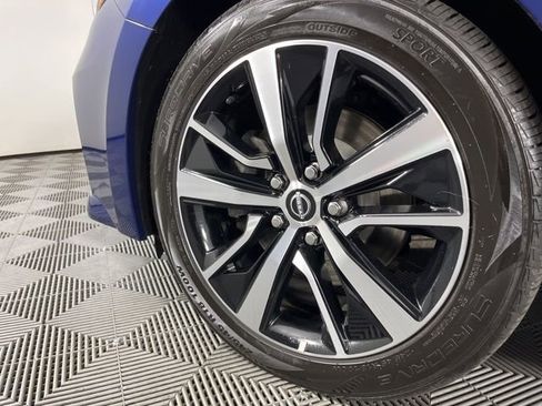 Used 2023 Nissan Maxima SV w/ Floor Mat Group image 13