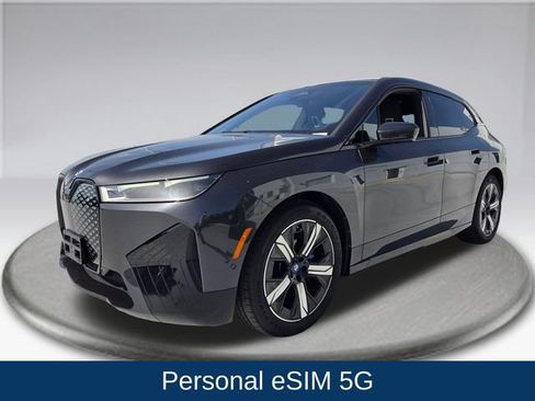 Used 2023 BMW iX xDrive50 w/ Premium Package AWD/4WD image 19