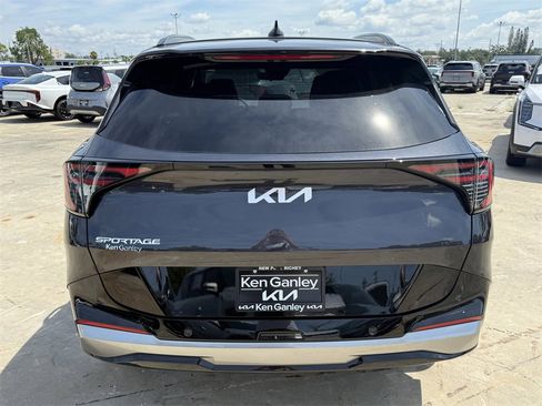 New 2026 Kia Sportage SX image 5