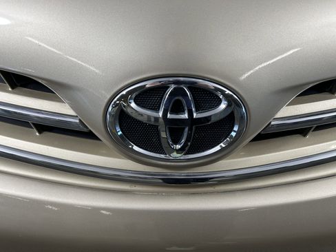 Used 2013 Toyota Corolla LE FWD image 8