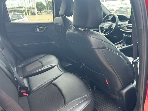 Used 2025 Jeep Compass Trailhawk AWD/4WD image 4