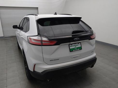 Used 2020 Ford Edge SE FWD image 6