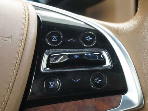 Used 2017 Cadillac Escalade ESV Platinum image 34