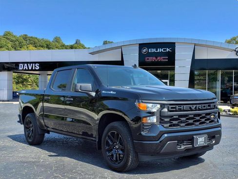 Used 2025 Chevrolet Silverado 1500 Custom image 1