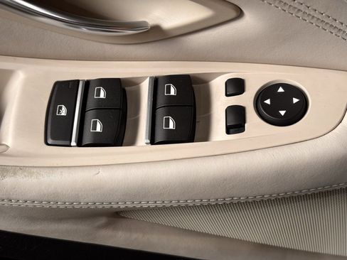 Used 2014 BMW 528i Sedan image 12