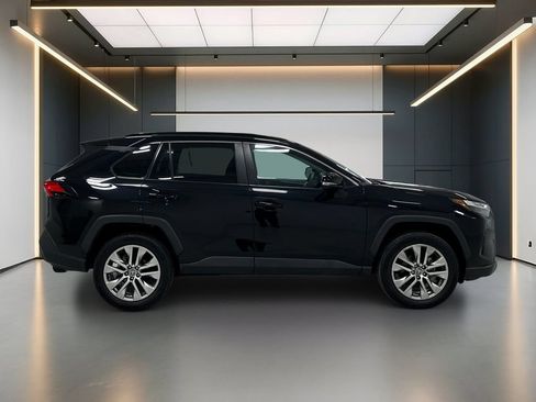 Used 2024 Toyota RAV4 XLE Premium w/ Weather Package AWD/4WD image 7